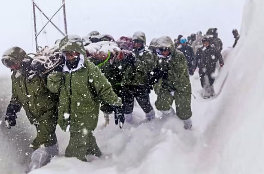  Avalanche Strikes Near Badrinath: 57 Trapped, 16 Rescued in Critical Condition