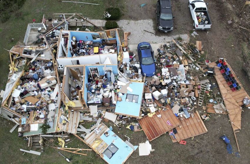  Southern US Hit by Deadly Storms: 34 Killed, Homes Reduced to Rubble